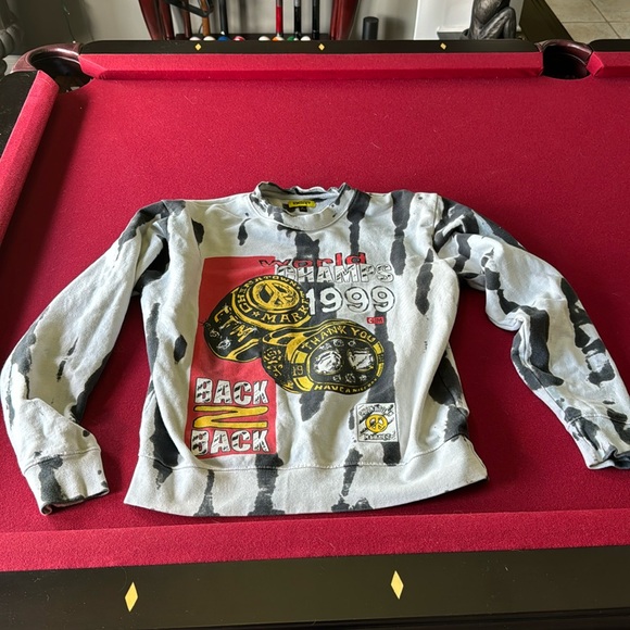 Chinatown Market Sweatshirt - Picture 1 of 1